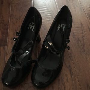 Patent Leather Mary Jane Heels (mid size heel)